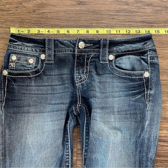 Miss Me Signature Capri Low Waist Jeans Blue Factory Wash and Whiskering Size 26 - Picture 10 of 16